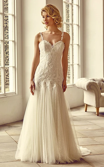 Floor-Length Straps Appliqued Tulle&Lace Wedding Dress With Brush Train And Illusion
