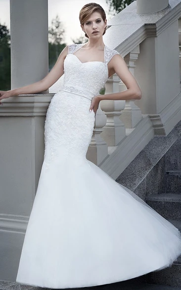 Mermaid Appliqued Maxi Queen-Anne Tulle&Lace Wedding Dress With Bow