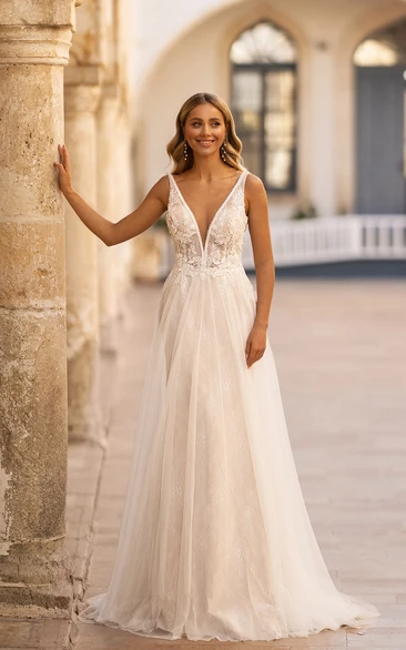 A-Line Floor-length Plunging V-neck Tulle Sleeveless Elegant Wedding Dress With Deep-V Back