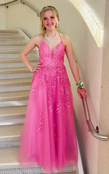 Tulle A-Line Prom Dress with Plunging Neckline and Appliques Elegant Evening Gown