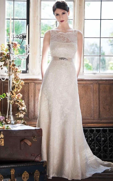 Sleeveless Square-Neck Lace Wedding Dress With Waist Jewellery