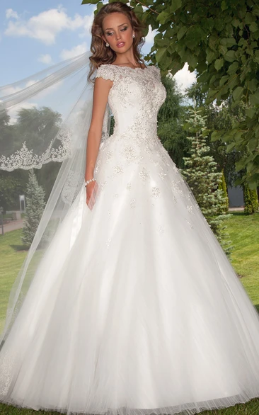 Ball Gown Floor-Length Bateau Neck Cap Sleeve Appliqued Tulle Wedding Dress