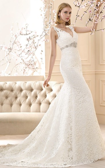 Sheath Sleeveless Floor-Length V-Neck Appliqued Lace Wedding Dress With Waist Jewellery