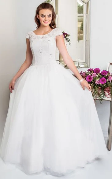 Ball Gown Scoop-Neck Cap-Sleeve Floor-Length Beaded Tulle Wedding Dress With Appliques