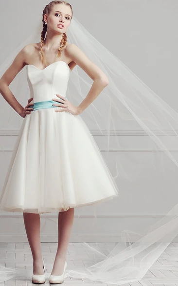 A-Line Sleeveless Sweetheart Knee-Length Satin&Tulle Wedding Dress