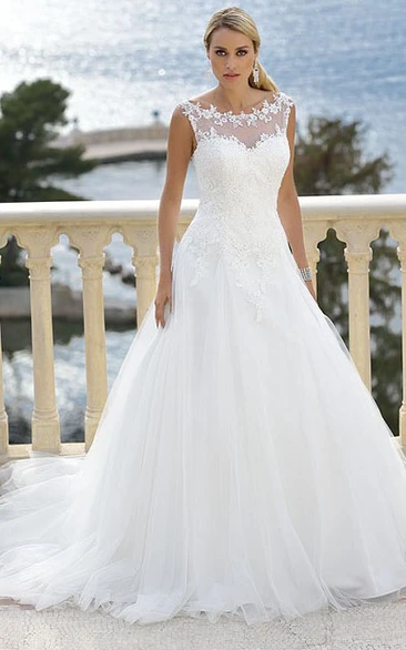 Scoop Floor-Length Appliqued Tulle Wedding Dress With Court Train And Illusion