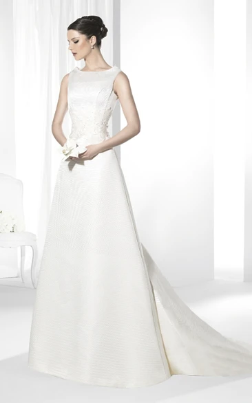 A-Line Maxi Sleeveless Scoop-Neck Satin Wedding Dress