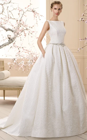 Ball Gown Bateau-Neck Sleeveless Long Jeweled Wedding Dress With Embroidery
