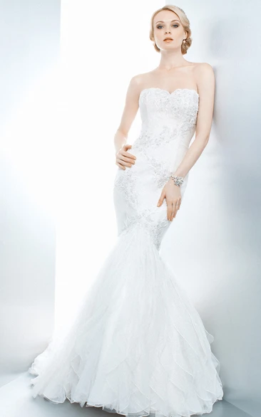 Trumpet Long Cascading-Ruffle Sweetheart Sleeveless Lace Wedding Dress With Appliques And Backless Style