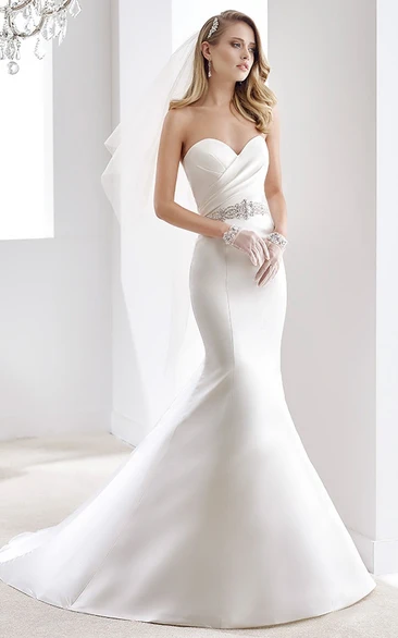 Satin sweetheart shop mermaid wedding dress