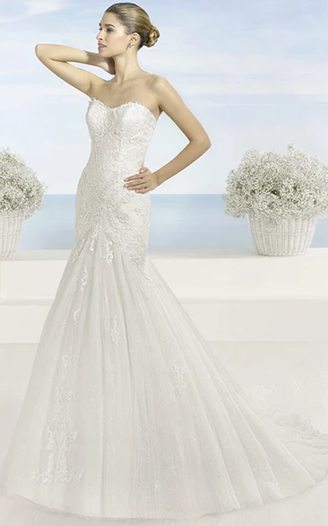 Mermaid Sleeveless Floor-Length Sweetheart Appliqued Lace Wedding Dress With Pleats And Low-V Back