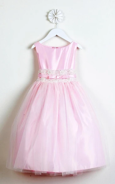Tea-Length Tiered Bowed Tulle&Lace Flower Girl Dress With Sash