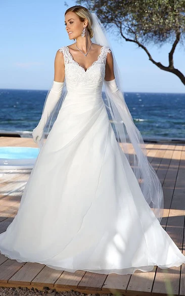 Maxi V-Neck Appliqued Tulle&Satin Wedding Dress With Side Draping And V Back