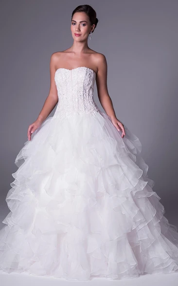 Ball Gown Tiered Strapless Floor-Length Tulle Wedding Dress With Ruffles And Beading