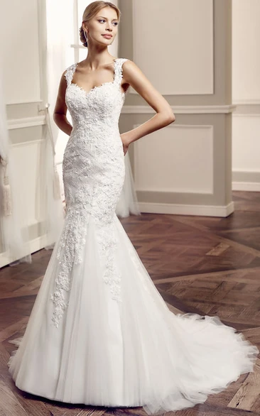 Straps Floor-Length Appliqued Lace&Tulle Wedding Dress With Brush Train