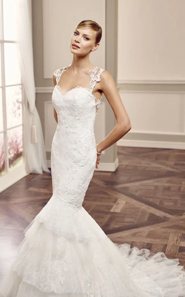 Straps Long Tiered Lace Wedding Dress With Appliques And Illusion