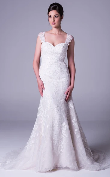A-Line Cap-Sleeve Appliqued Long Lace Wedding Dress