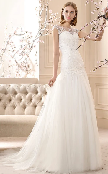 A-Line Maxi Appliqued Bateau-Neck Cap-Sleeve Tulle Wedding Dress