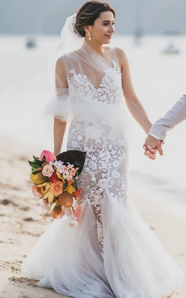 Vintage Beach Boho Mermaid V-neck Ethereal Fairy Wedding Dress with Lace Appliques