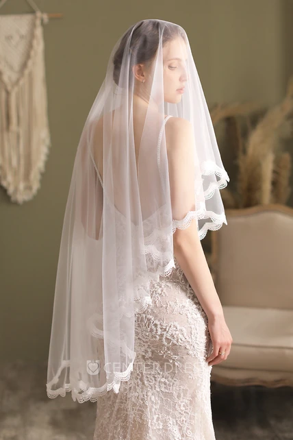 Korean Style Handmade Fingertip Veil with Leaf Trim - UCenter Dress