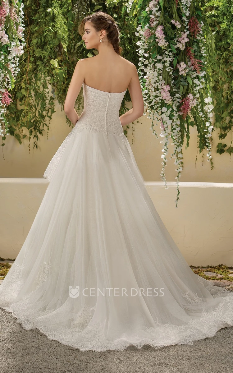 Fabulous Sweetheart A-Line Gown With Lace Bodice