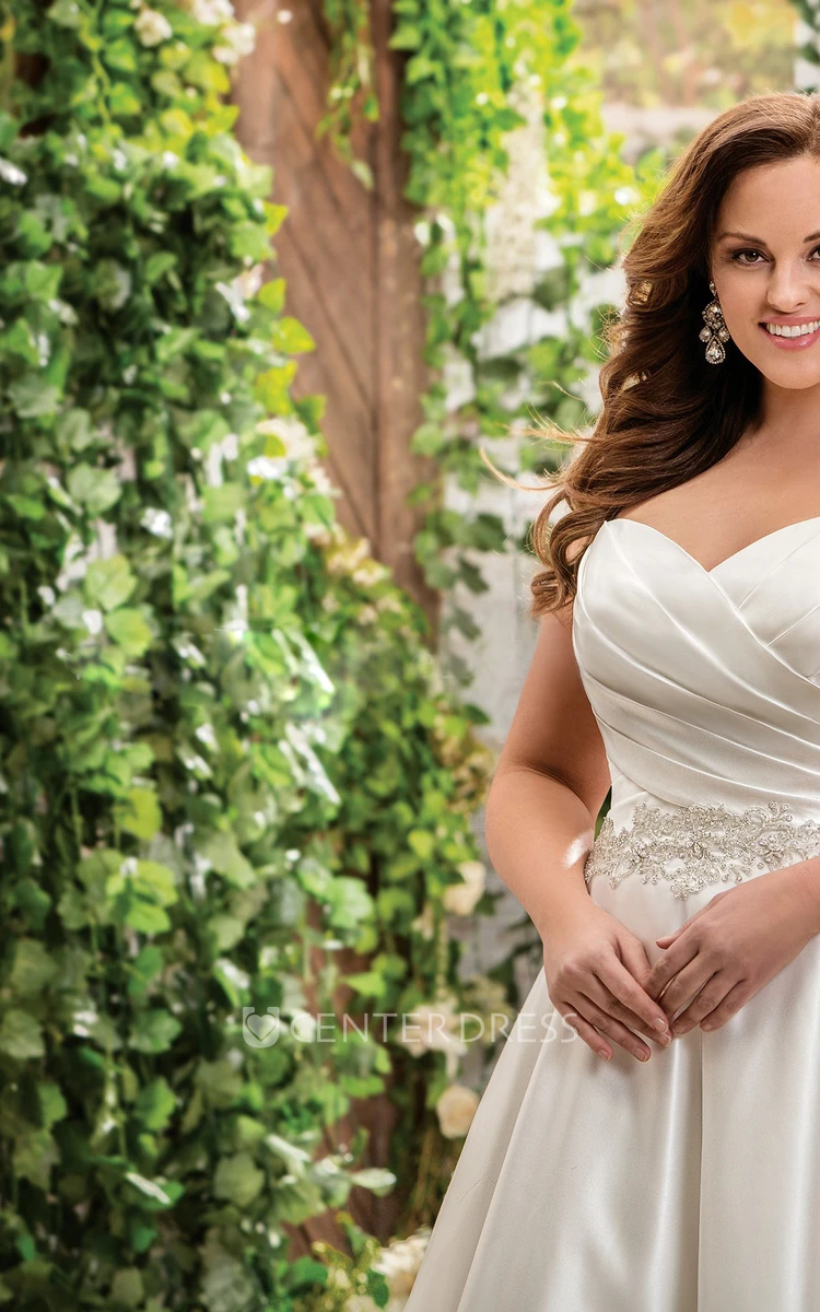 Sweetheart Criss-Crossed A-Line Gown With Pockets Detail