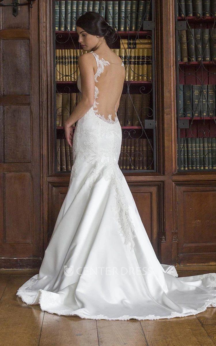 Trumpet Scoop-Neck Long Sleeveless Appliqued Lace&Satin Wedding Dress