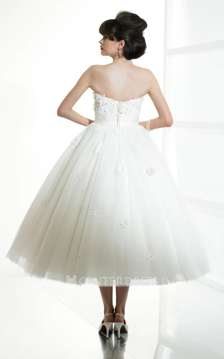 A-Line Tea-Length Appliqued Strapless Tulle Wedding Dress