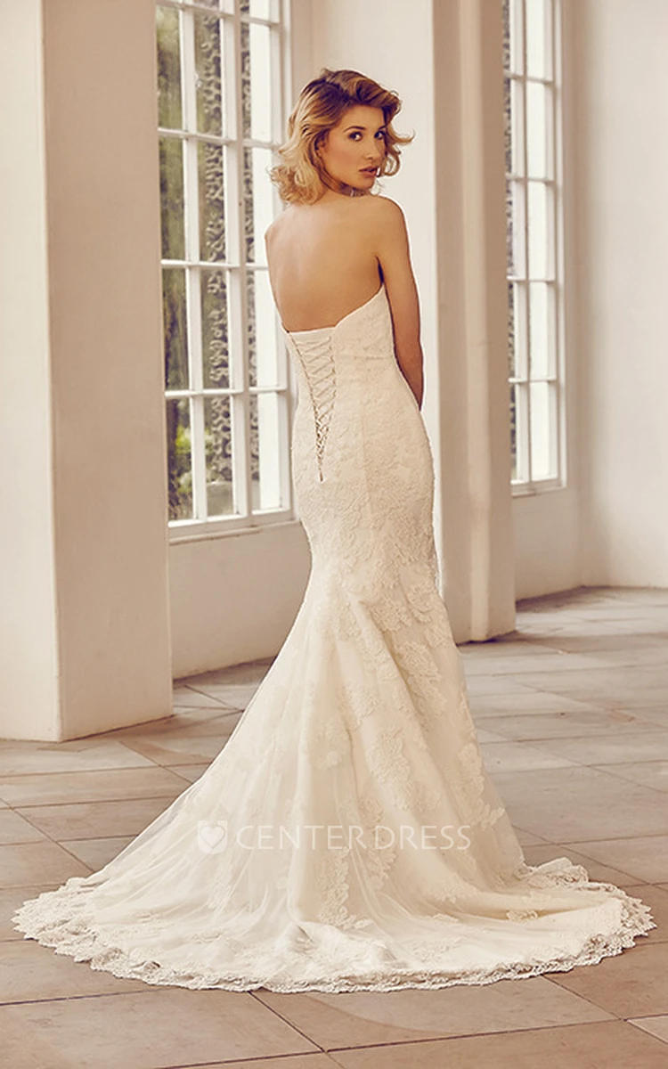 Strapless Maxi Appliqued Lace&Tulle Wedding Dress With Court Train And Lace-Up