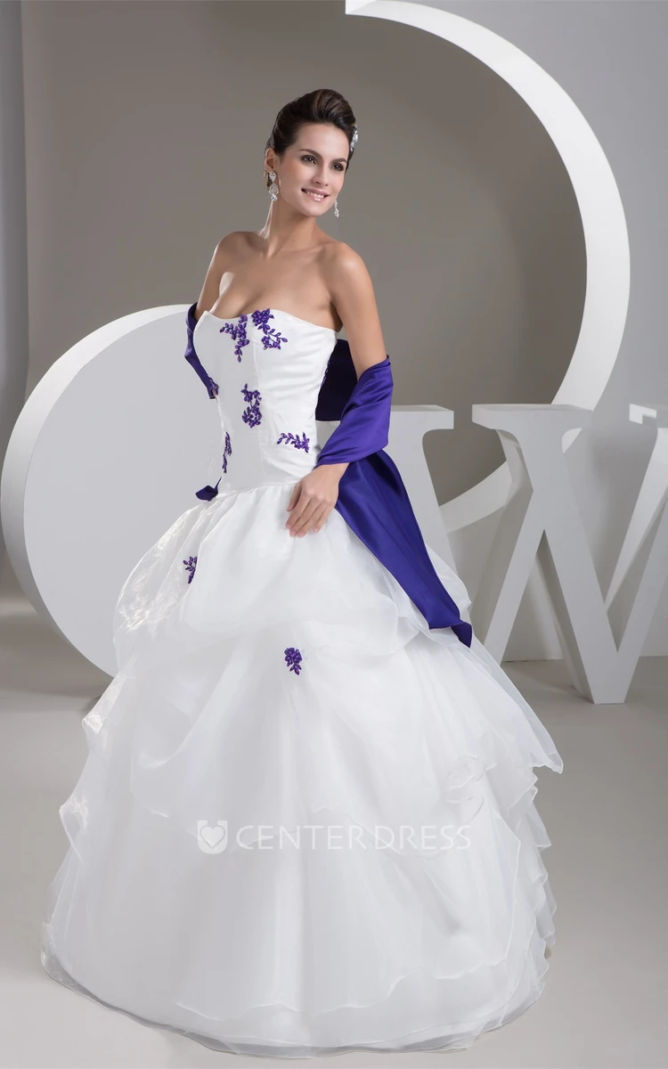 Sweetheart Sleeveless Ruffled Ball Gown Organza Wedding Dress with Appliques and Wrap