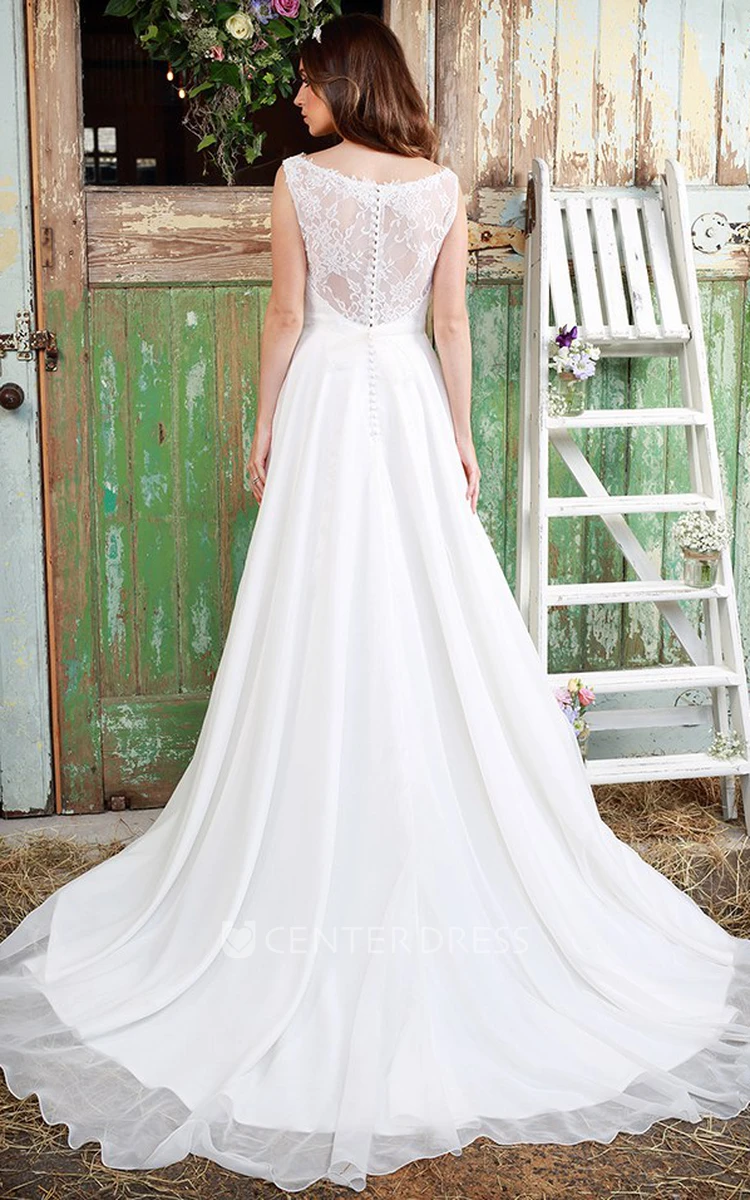 Sheath Sleeveless Scoop-Neck Long Chiffon Wedding Dress With Appliques And Illusion