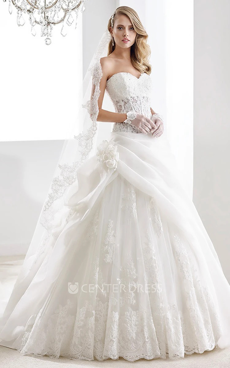 Sweetheart A-line Wedding gown with Lace Corset and Side Draping Ruffles 