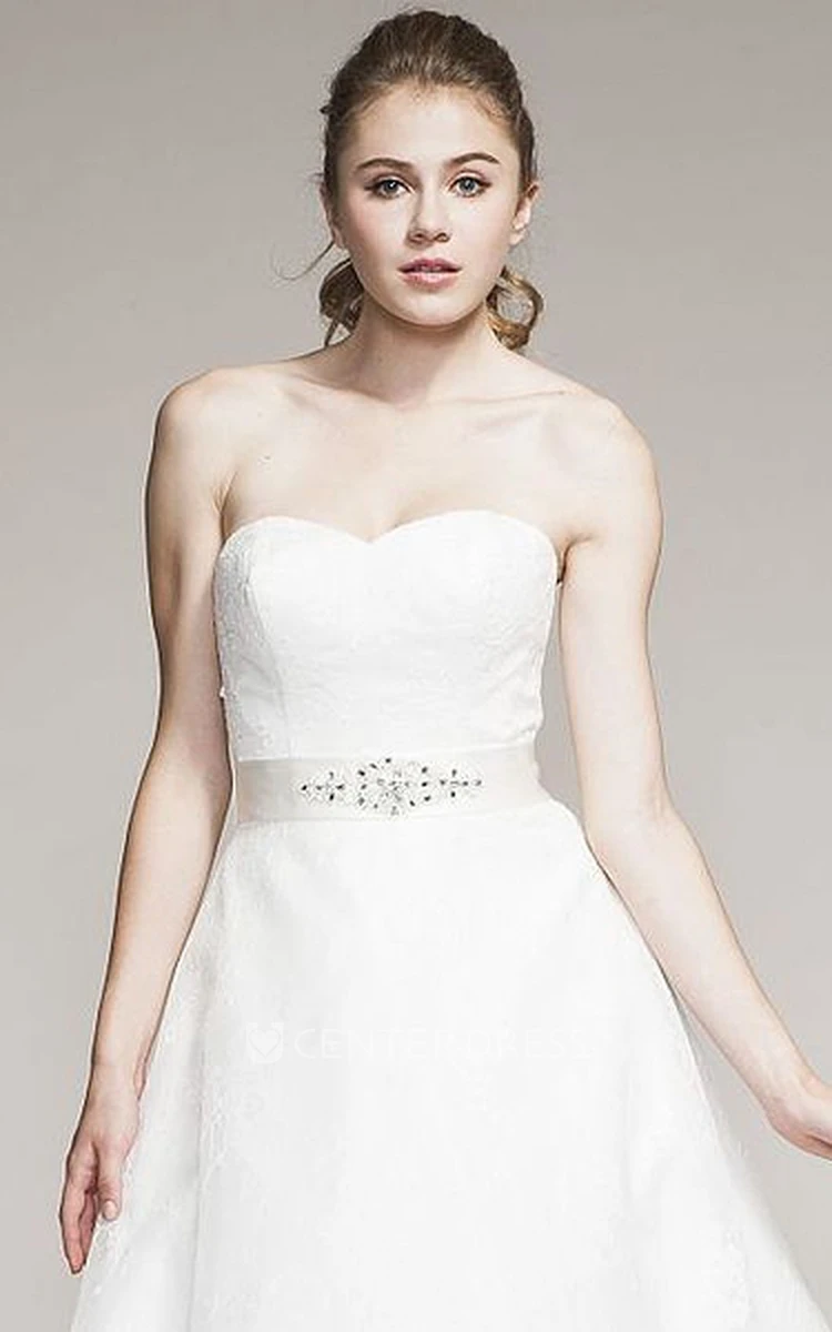 A-Line Jeweled Floor-Length Sweetheart Lace Wedding Dress With Appliques