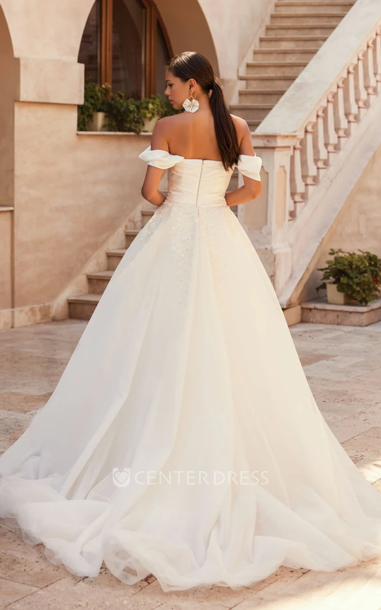 Romantic Vintage A-Line Off-the-Shoulder Lace Wedding Dress Ruching Princess Ball Gown