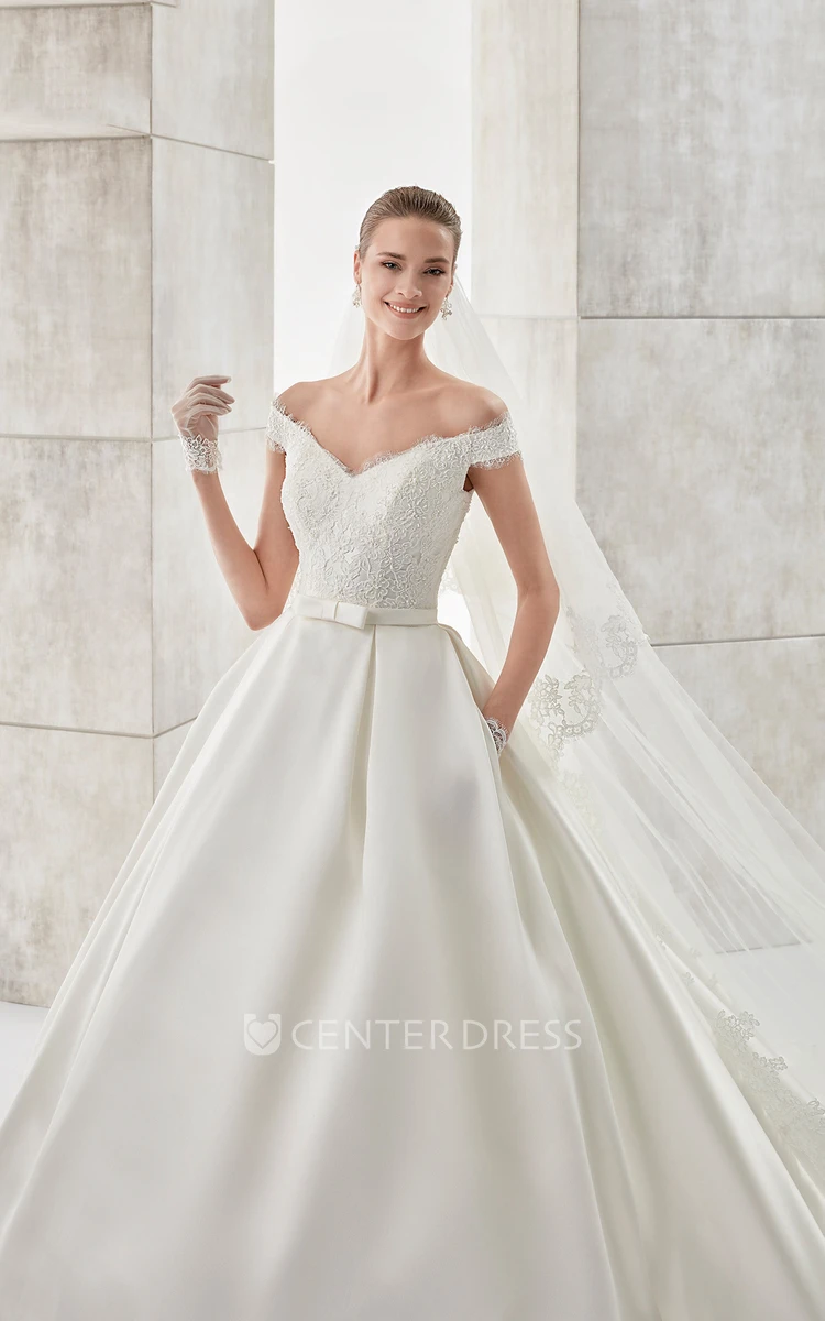 Sweetheart Cap-sleeve A-line Satin Wedding Dress with Pocket and Appliques