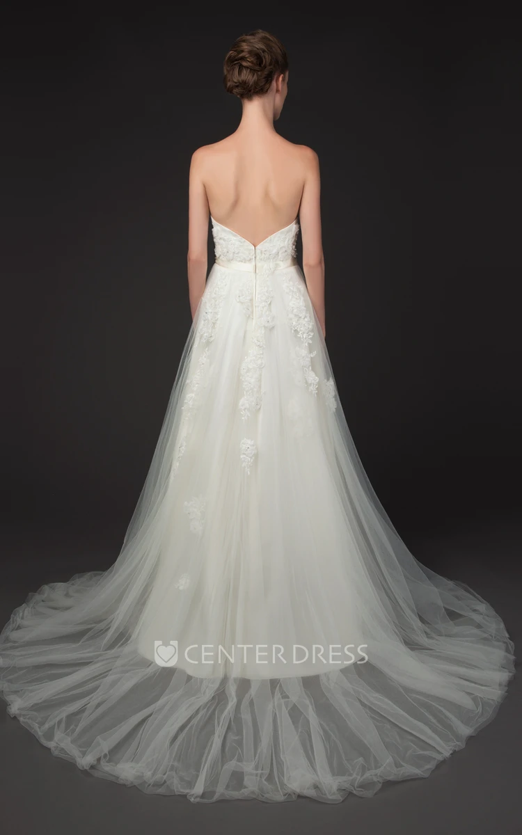 Sleeveless Floral Sweetheart Tulle Wedding Dress With Court Train
