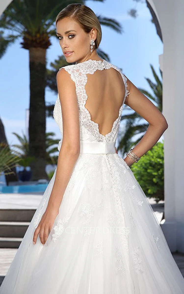 Long Queen Anne Appliqued Tulle Wedding Dress With Keyhole
