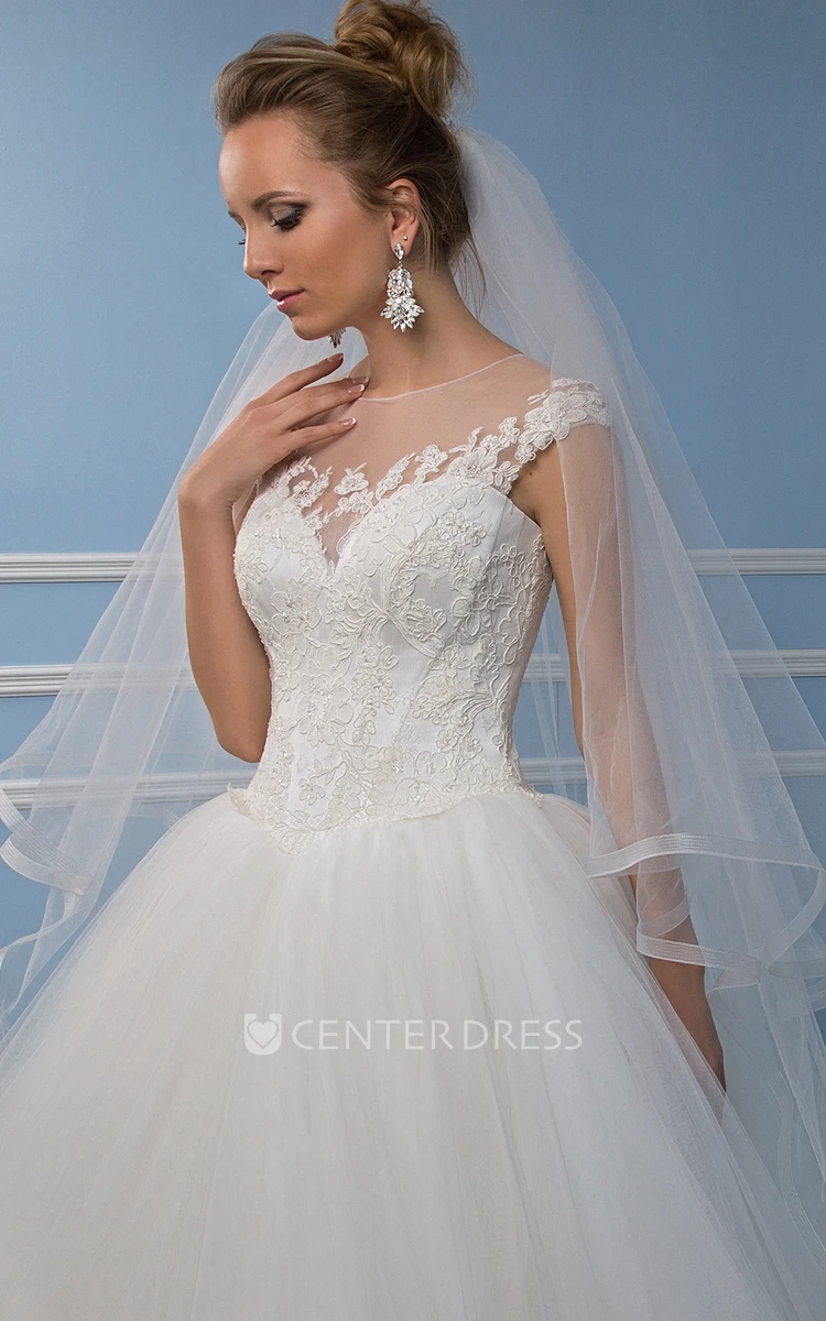Scoop Floor-Length Appliqued Tulle Wedding Dress With Chapel Train And Keyhole