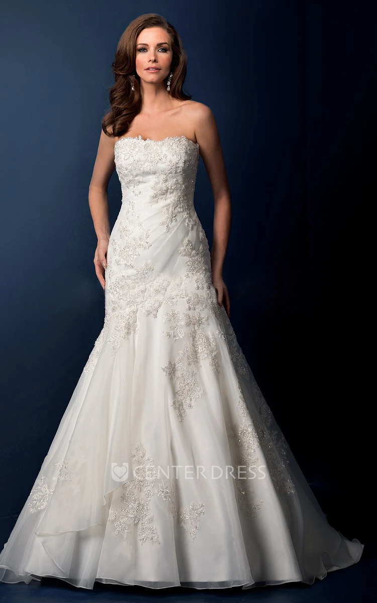 Strapless Trumpet Wedding Dress With Ruffles And Appliques