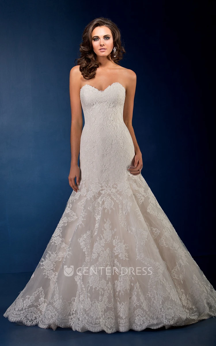 Sweetheart Long Gown With Dropped Waistline And Appliques
