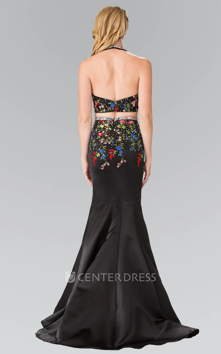 Two-Piece Sheath Scoop-Neck Sleeveless Satin Backless Dress With Beading And Embroidery