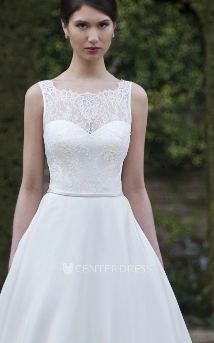 A-Line Maxi Sleeveless Square-Neck Chiffon Wedding Dress With Appliques