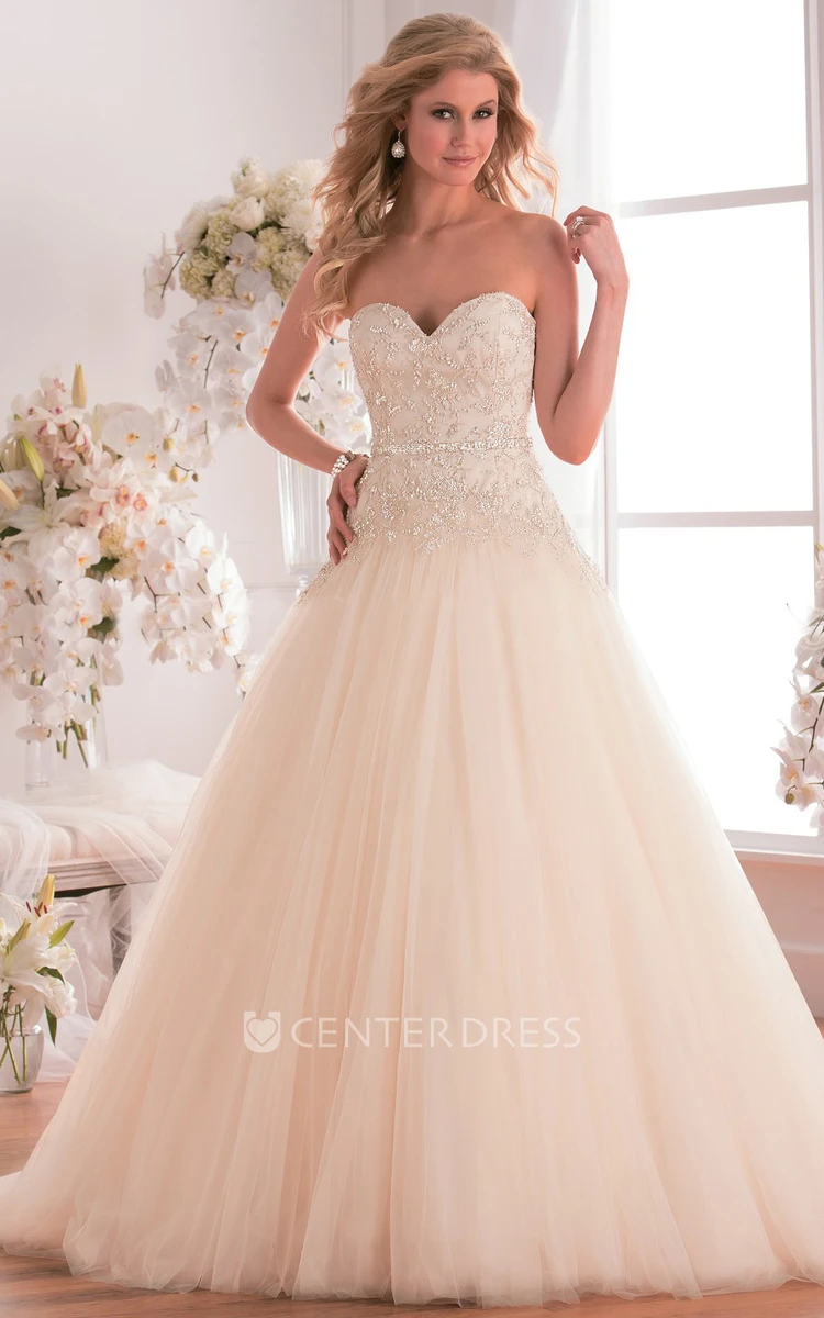 Sweetheart Ballgown With Pleats And Crystal Bodice