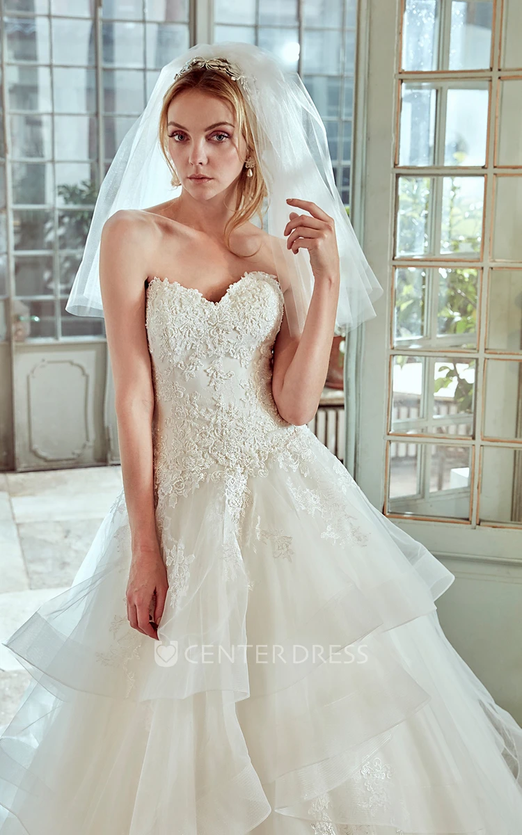 Sweetheart A-line Wedding Dress with Ruching Tiers and Lace Bodice