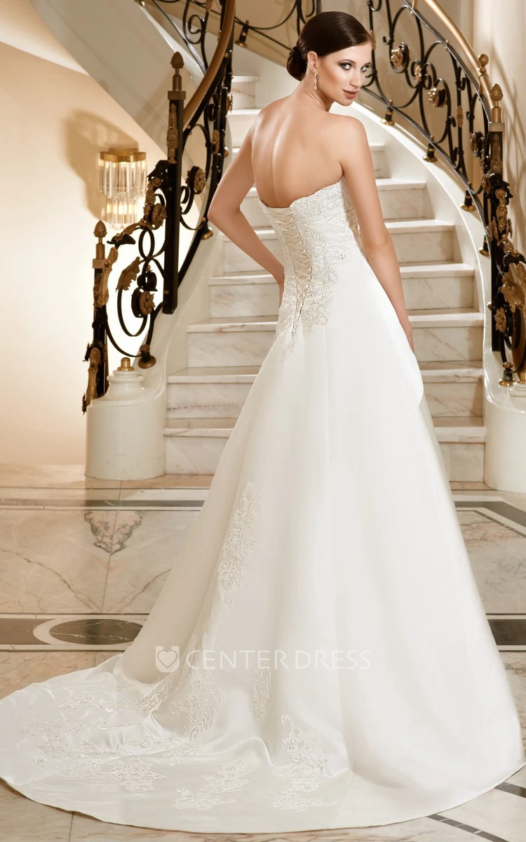 A-Line Strapless Appliqued Sleeveless Maxi Satin Wedding Dress With Side Draping