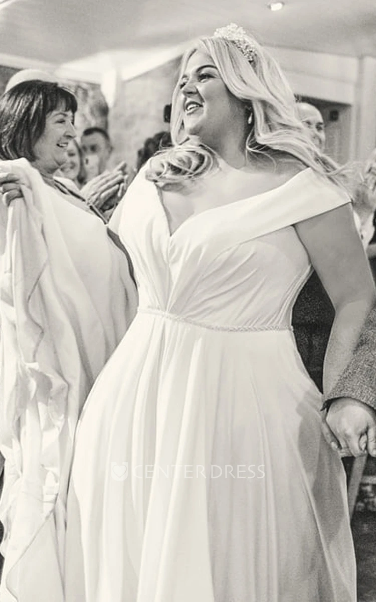 Off-the-shoulder Simple Plus Size Sleeveless A-Line Wedding Dress with Long Train Country