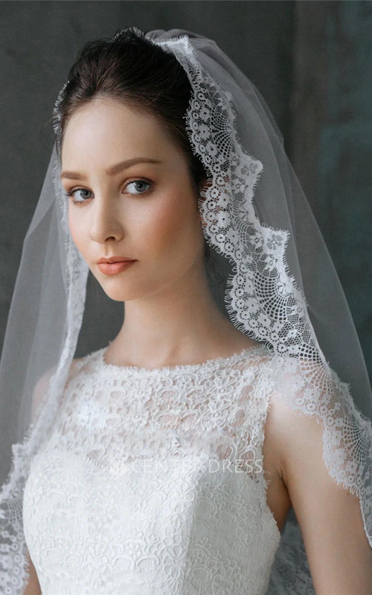 Ivory Wedding Veil with Lace Appliques V106, Fingertip (45)