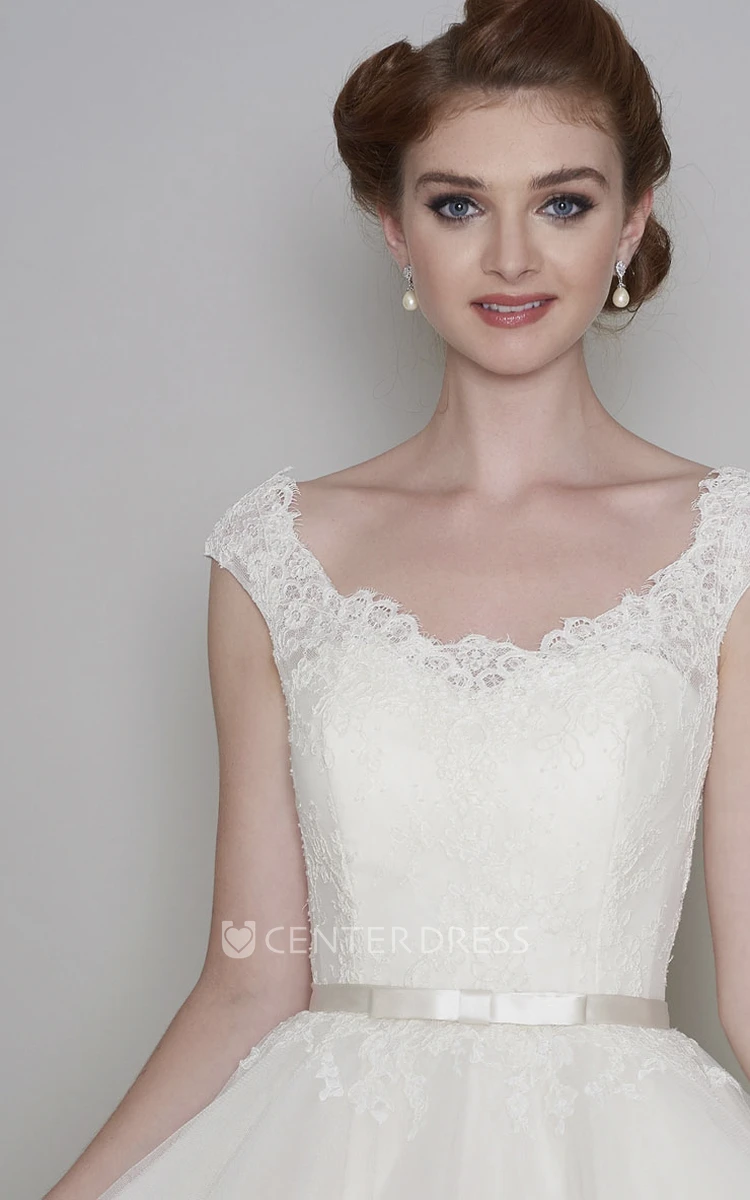 Cap Sleeve Tea length Vintage Lace V-neck Tulle Wedding Dress With Buttons