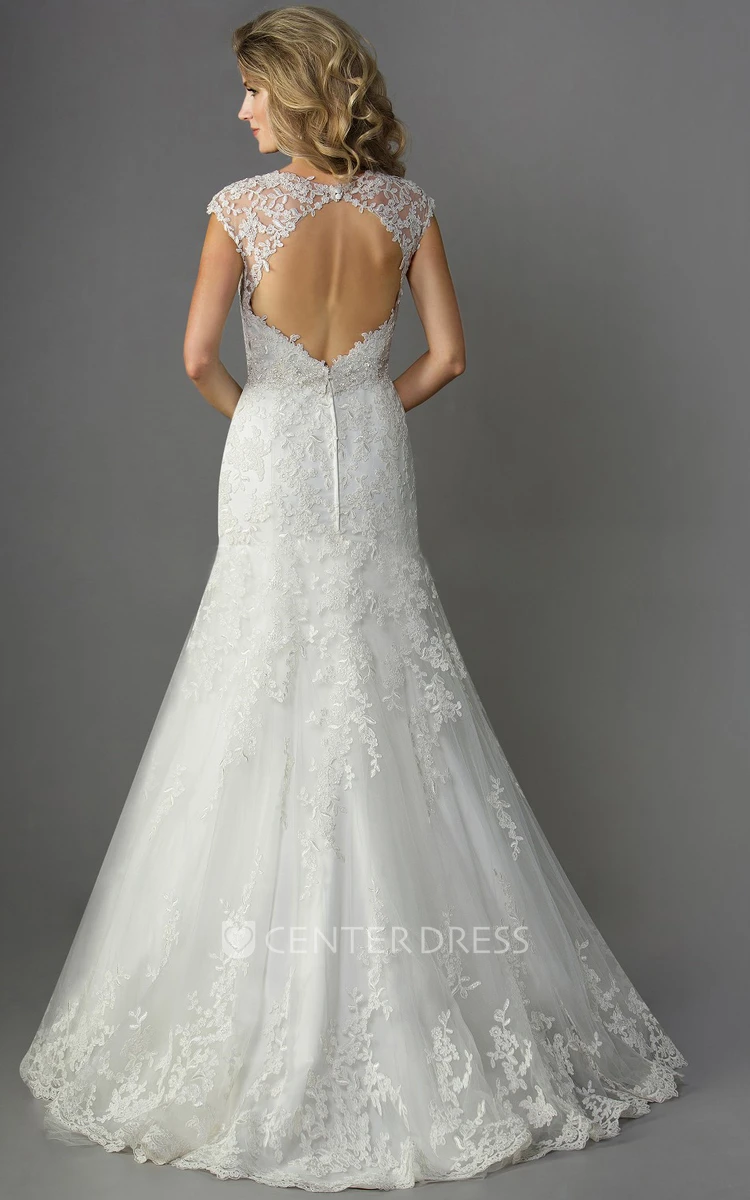 Cap-Sleeved Mermaid Gown With Lace Detail And Keyhole Style
