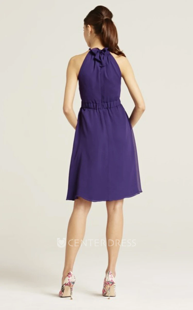 Knee-Length Sleeveless Ruched Halter Chiffon Bridesmaid Dress With Bow
